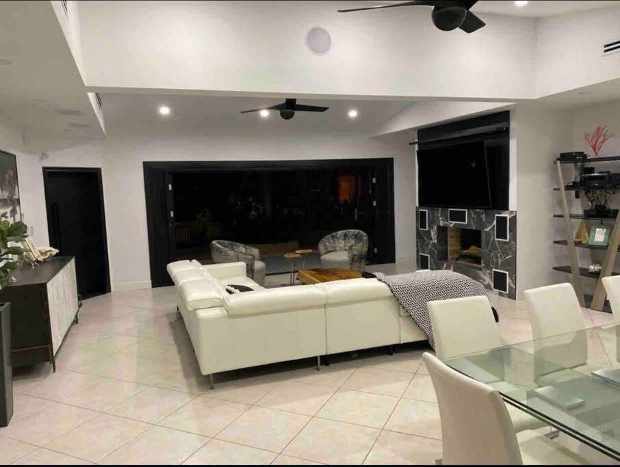 Swaying Palm Beach House Fort Lauderdale Extérieur photo